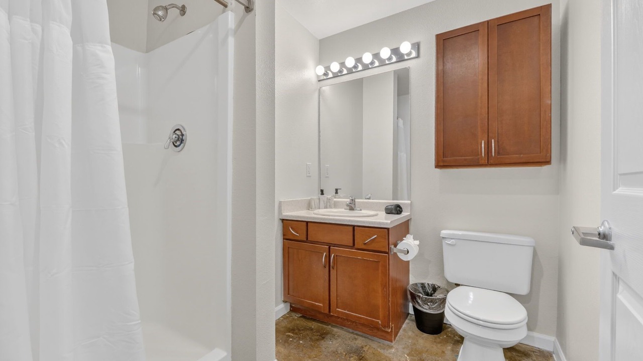 Photo of Bathroom in River Market