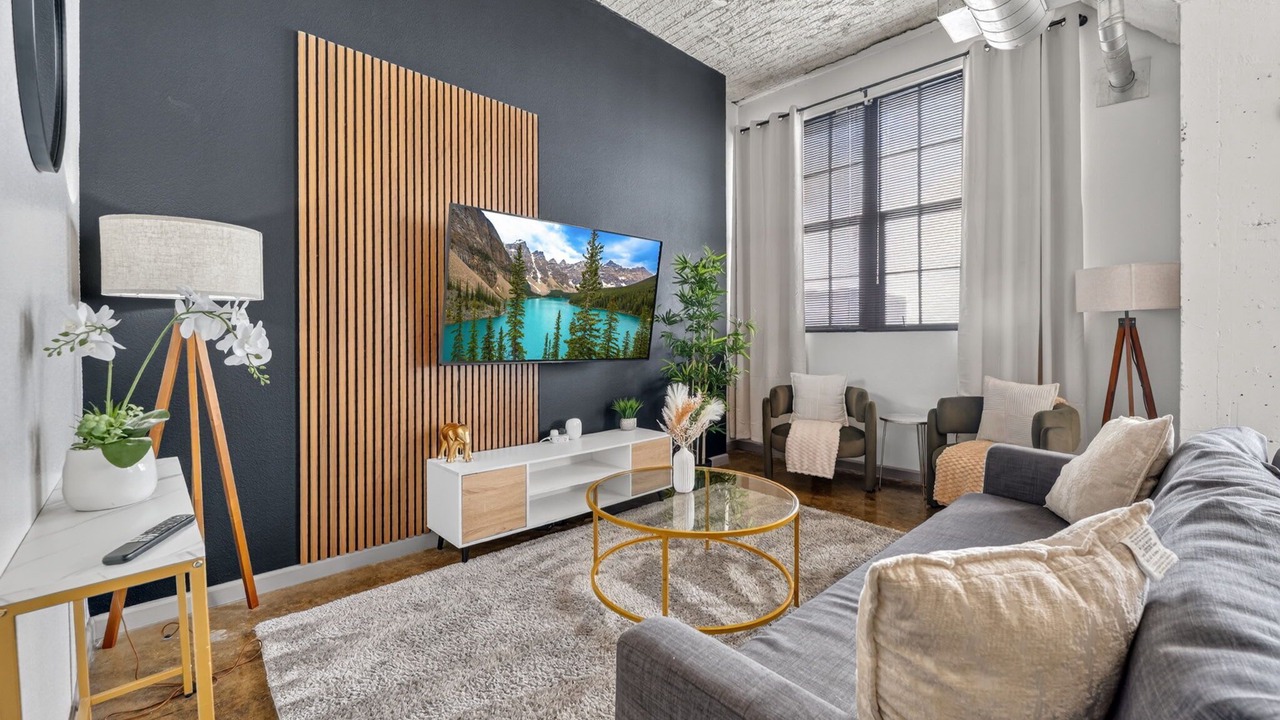 Photo of Livingroom in River Market