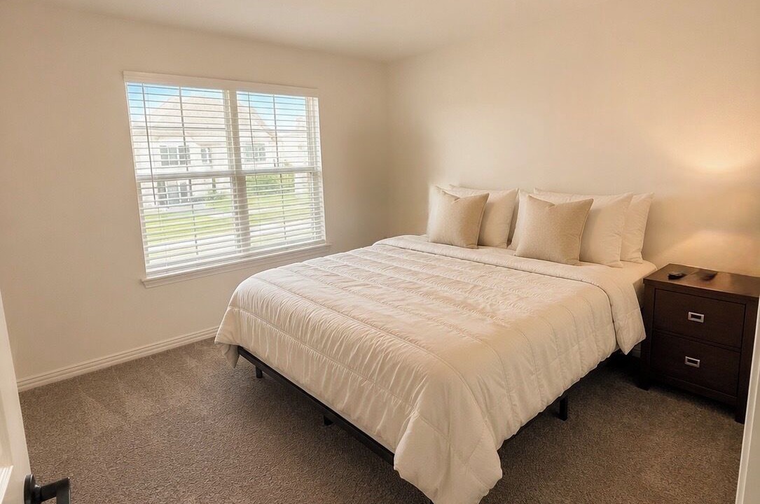 Photo of Bedroom in Aubrey