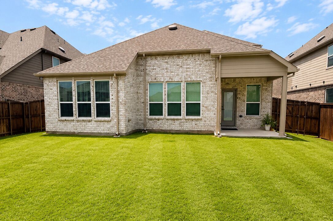 Photo of Outdoor in Aubrey