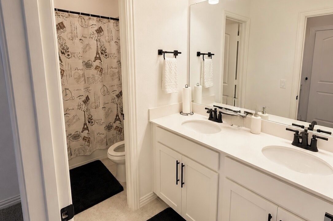 Photo of Bathroom in Aubrey