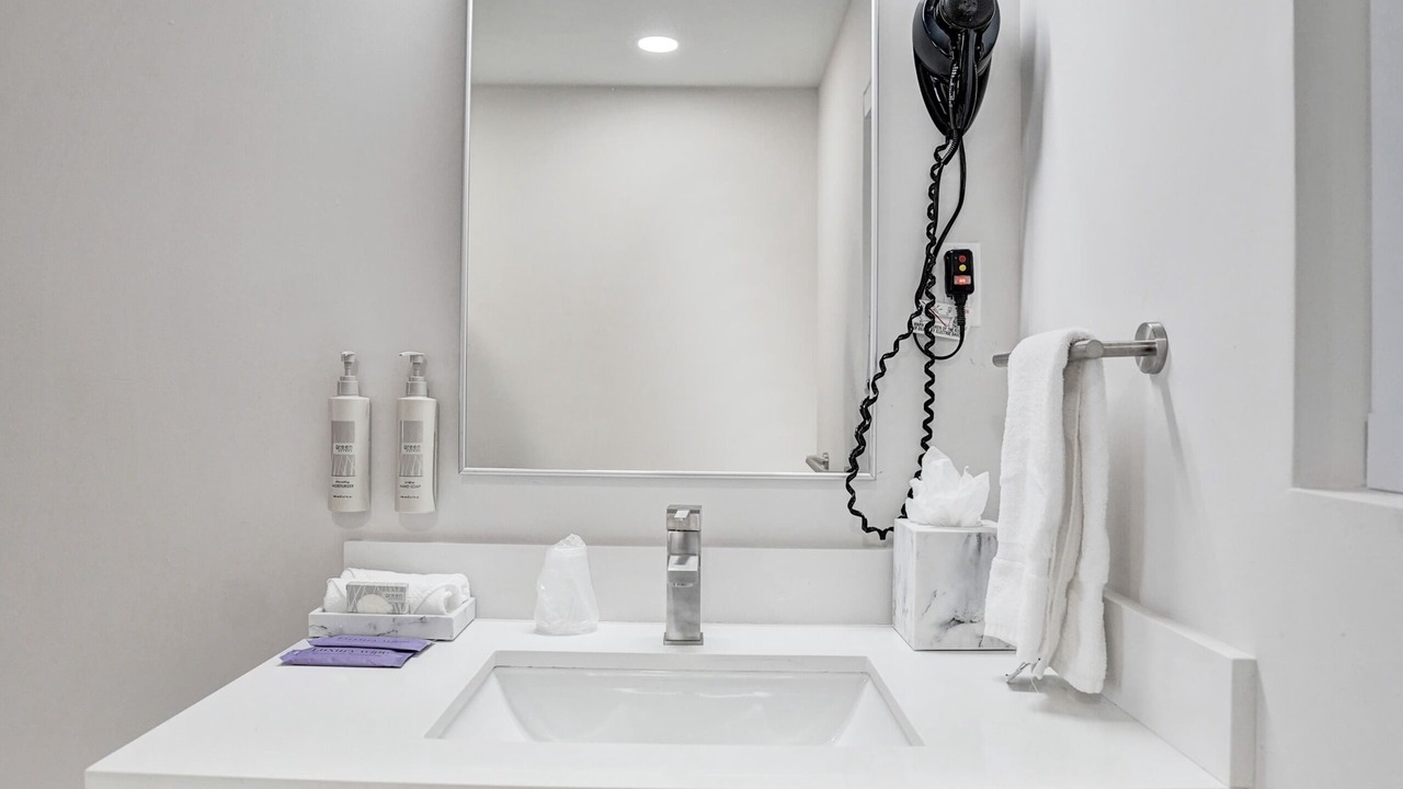Photo of Bathroom in Galt Mile