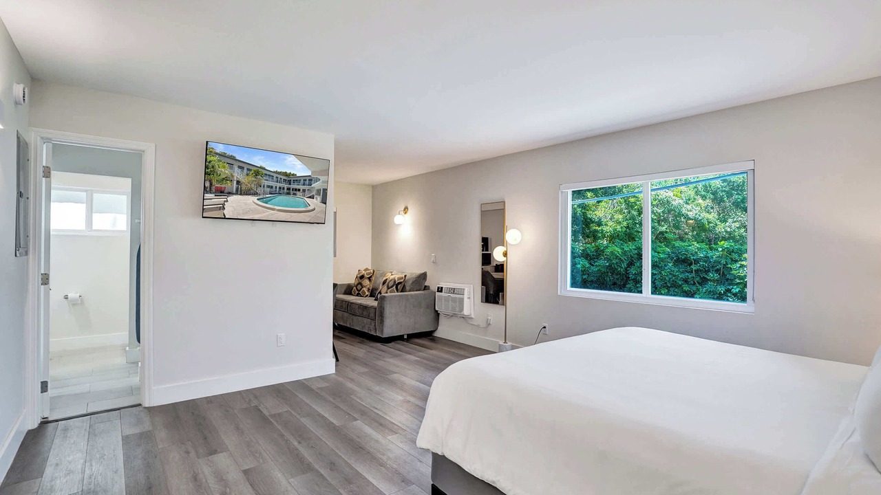 Photo of Bedroom in Galt Mile
