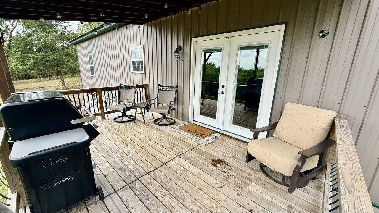 Photo of Patio Balcony in Walnut Shade