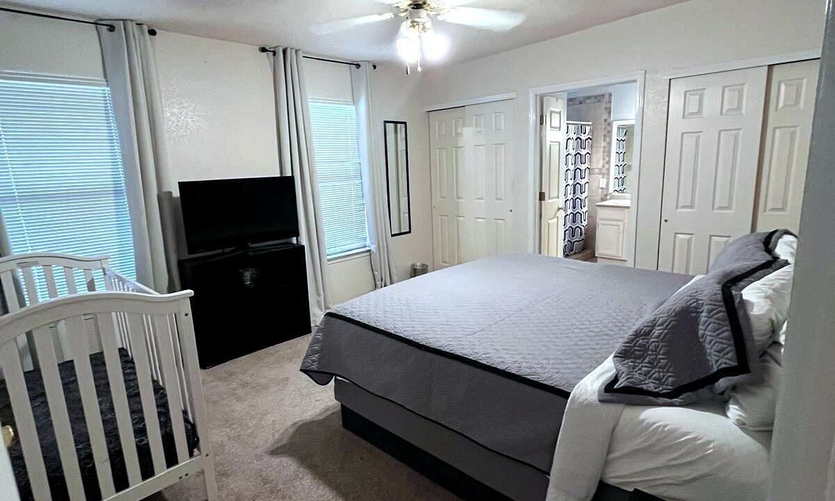 Photo of Bedroom in Sun Ridge South