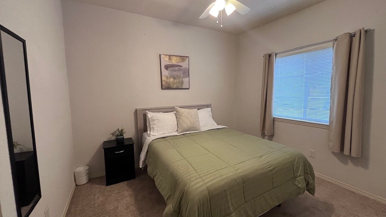 Photo of Bedroom in Sun Ridge South