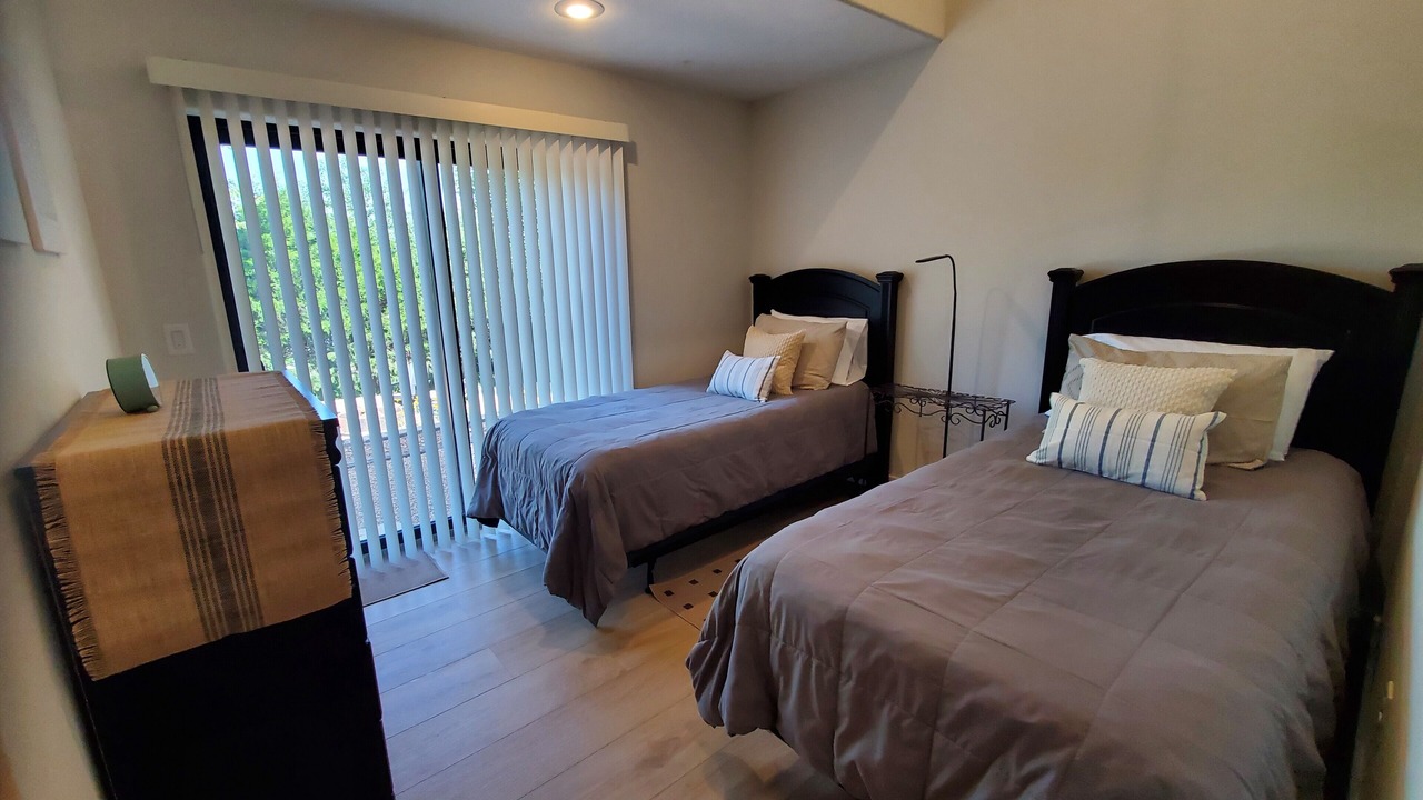 Photo of Bedroom in Pittsburg