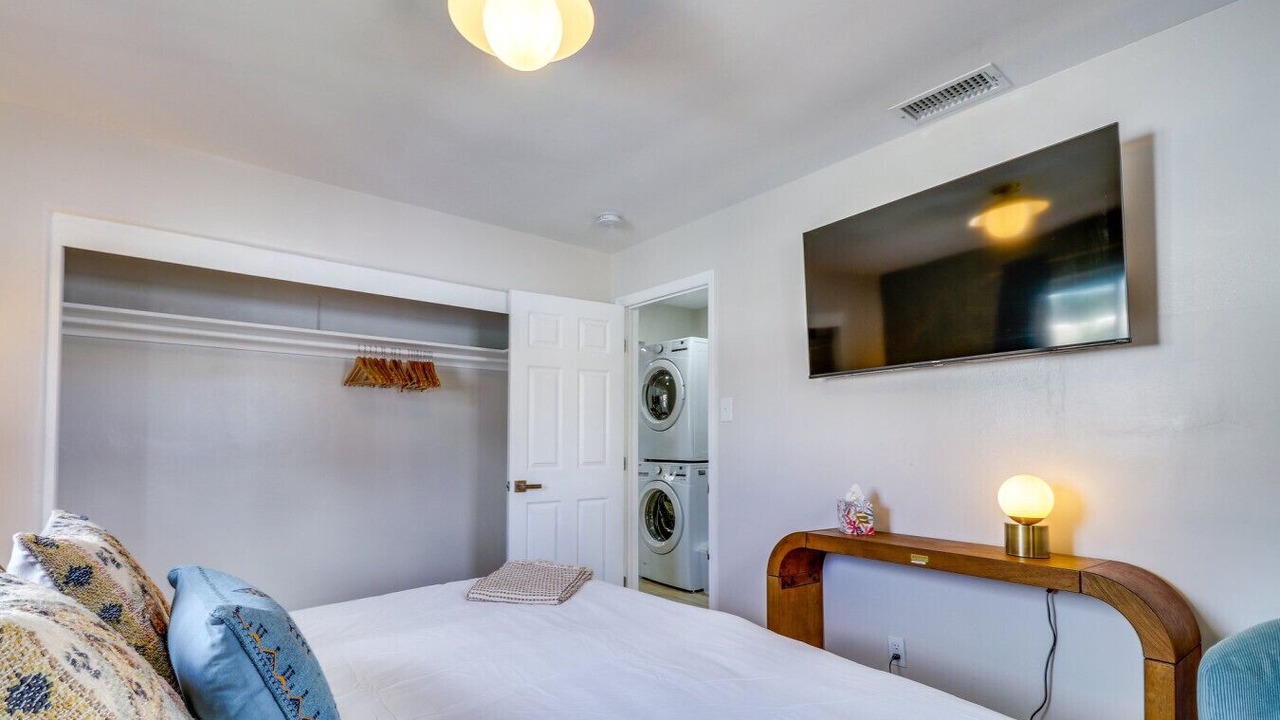 Photo of Bedroom in Near North Valley