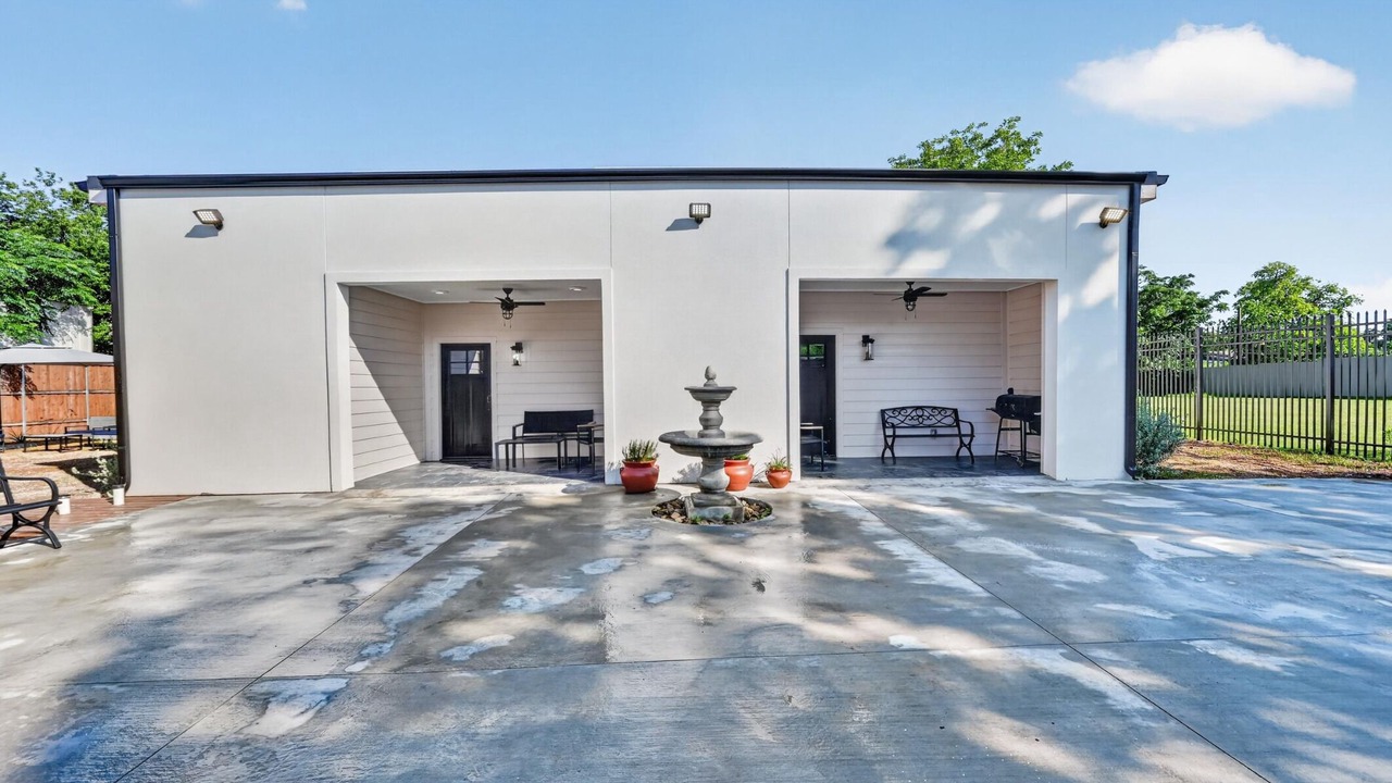 Photo of Patio Balcony in South Dallas - Fair Park