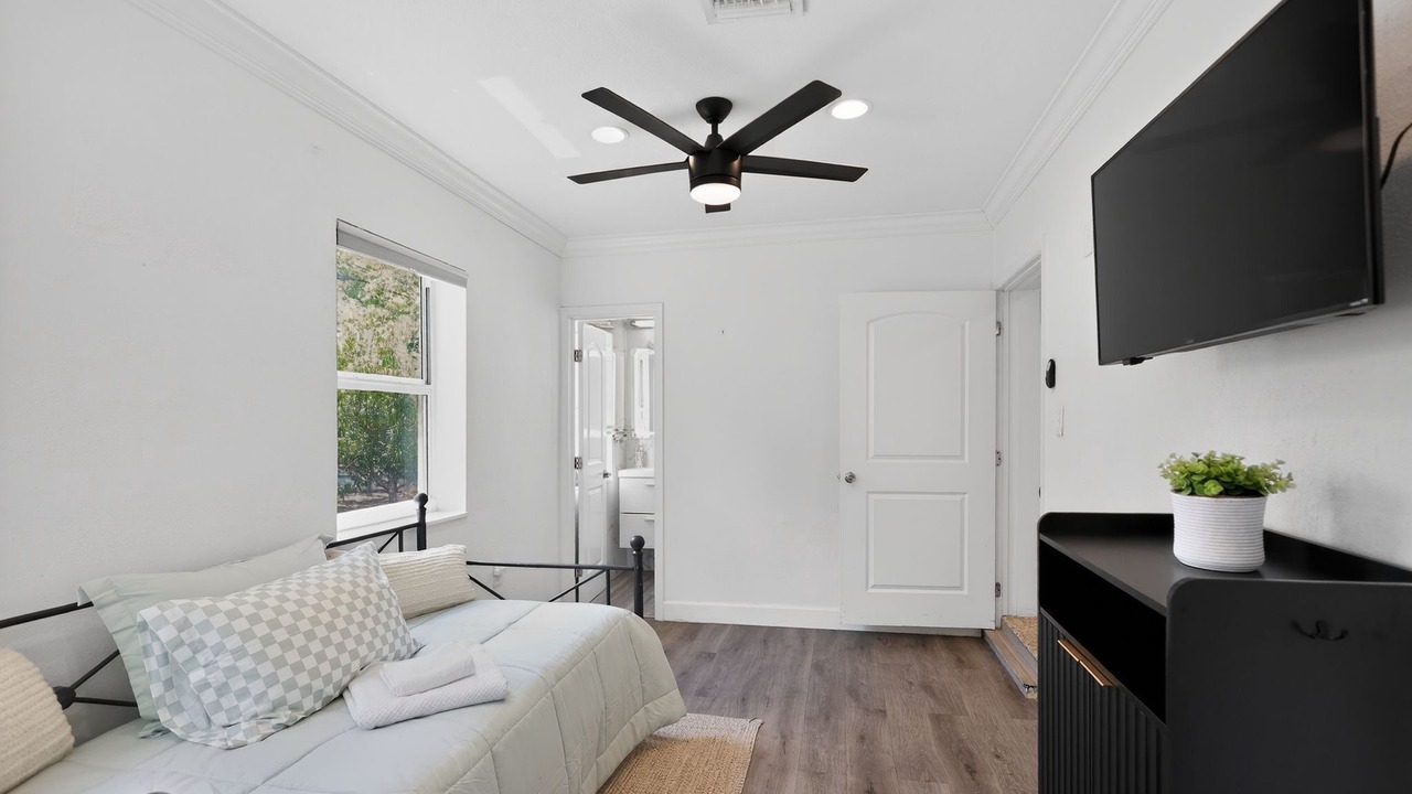 Photo of Bedroom in Pembroke Pines