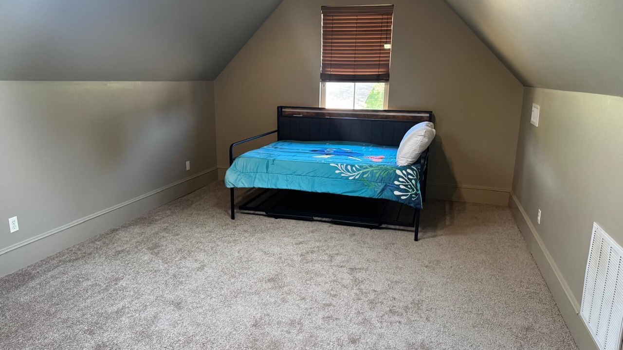 Photo of Bedroom in Ferndale