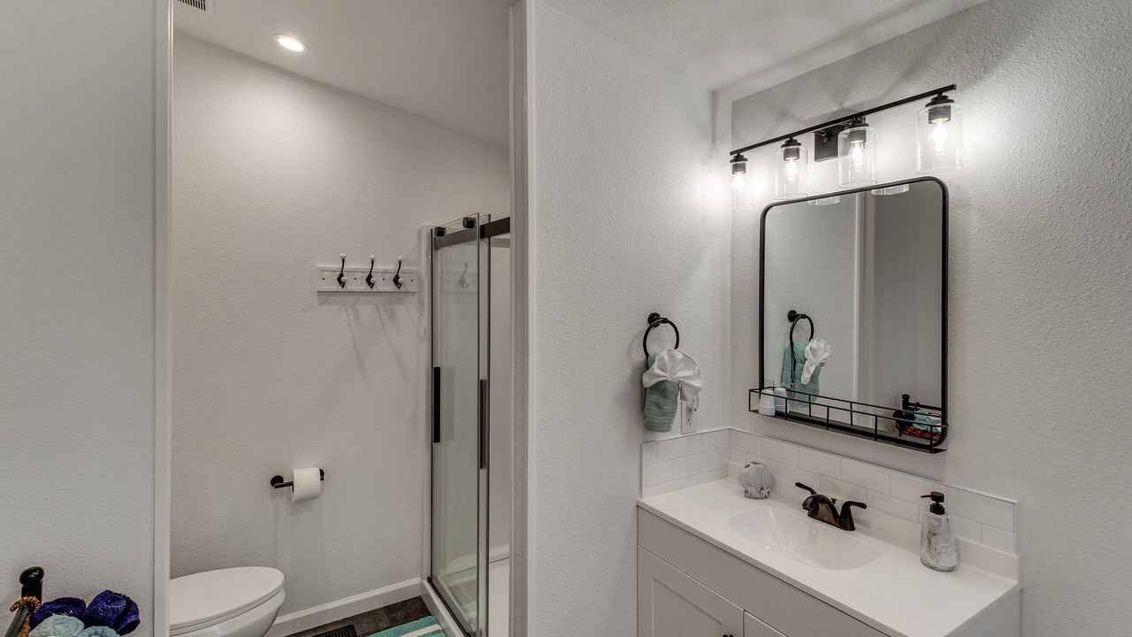 Photo of Bathroom in Port O Connor