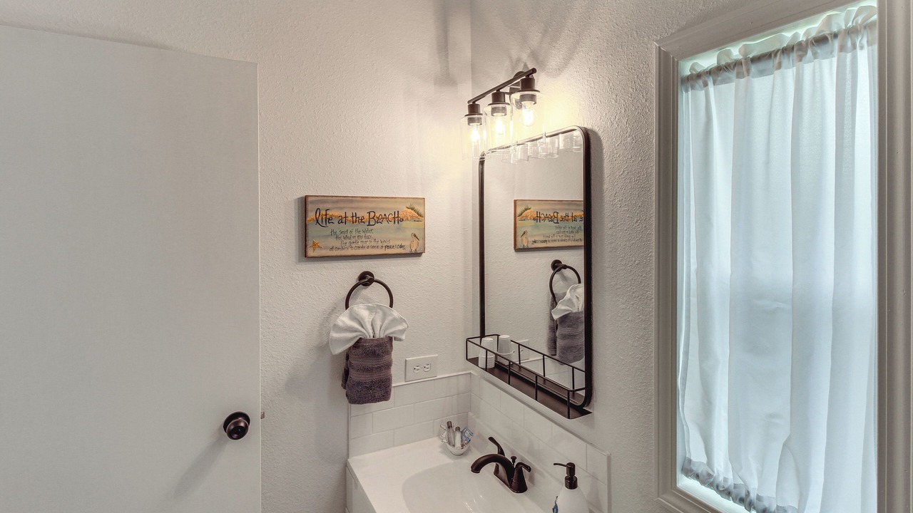 Photo of Bathroom in Port O Connor