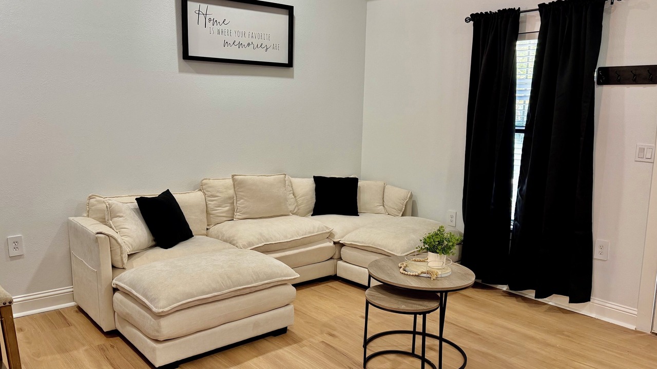 Photo of Livingroom in Pleasant Grove