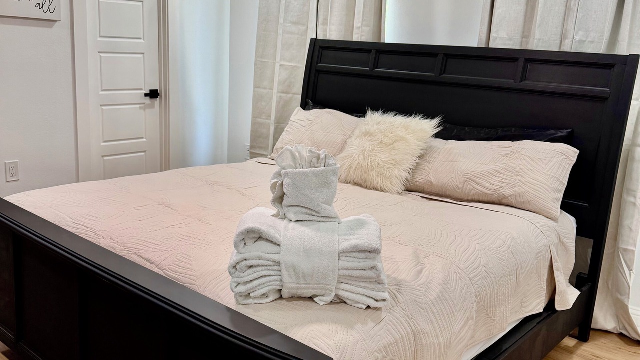 Photo of Bedroom in Pleasant Grove