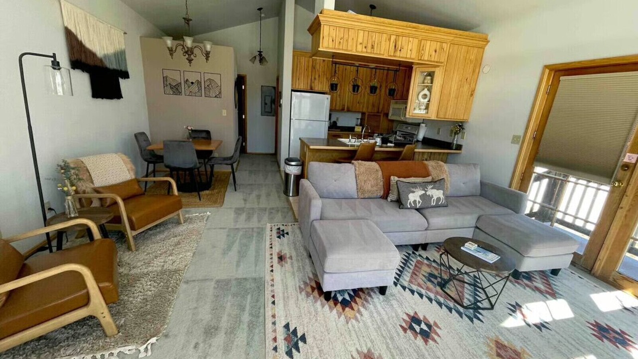 Photo of Livingroom in Twin Lakes