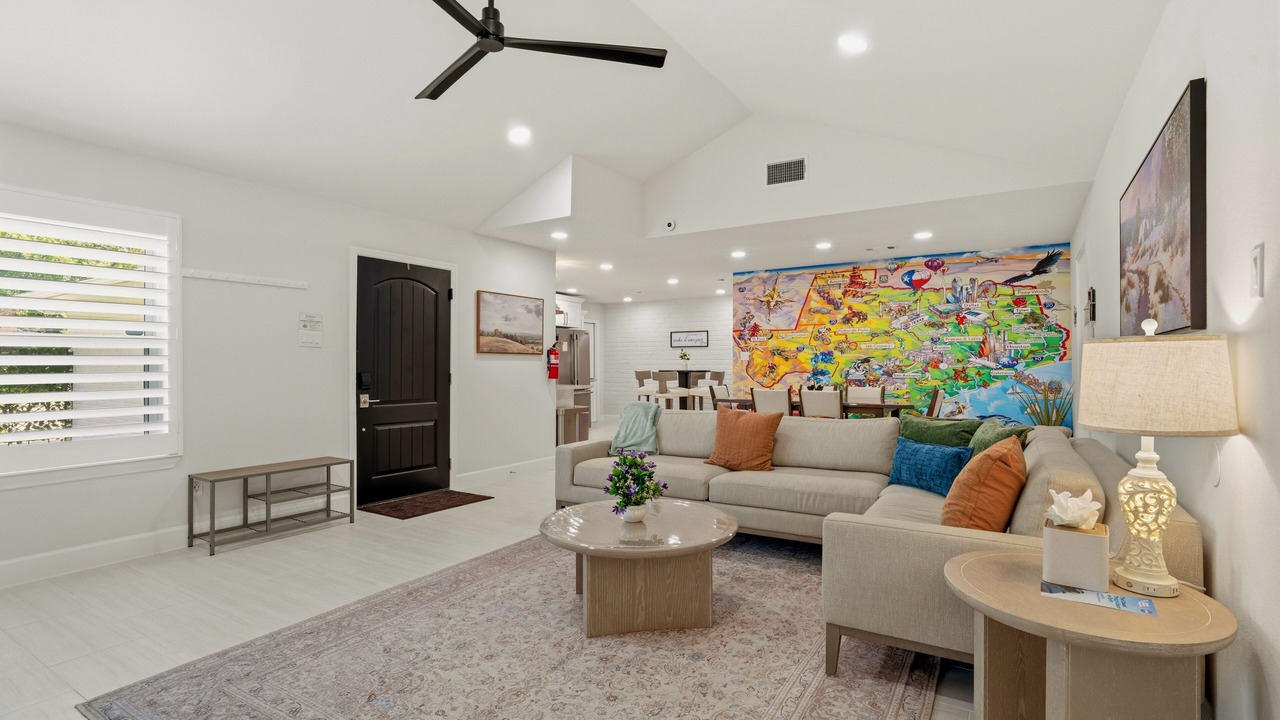 Photo of Livingroom in Webster