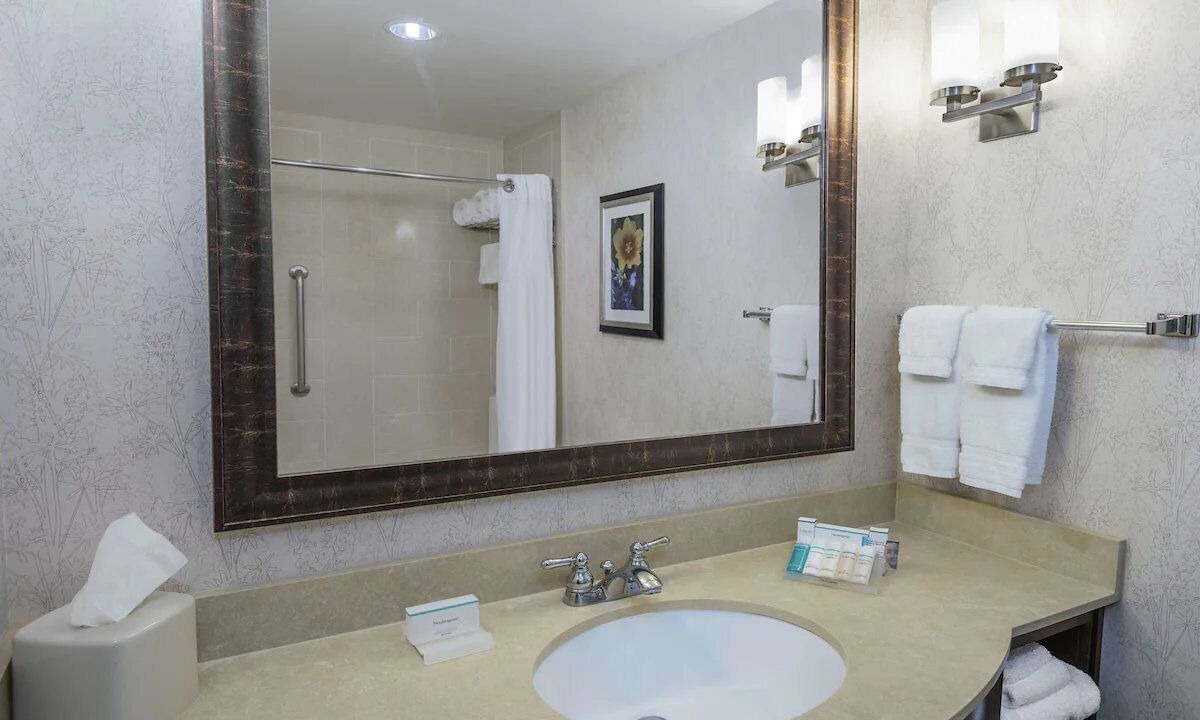 Photo of Bathroom in Far North Central
