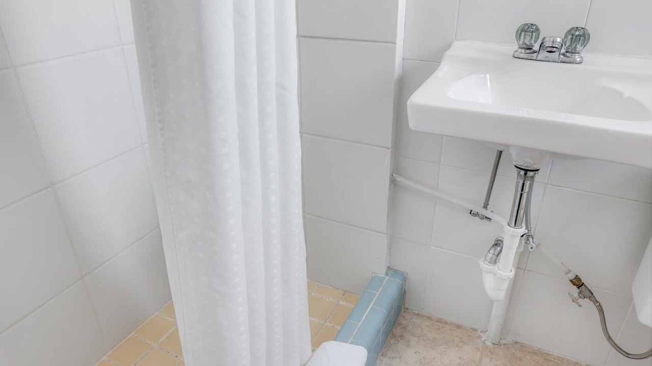 Photo of Bathroom in Liberal