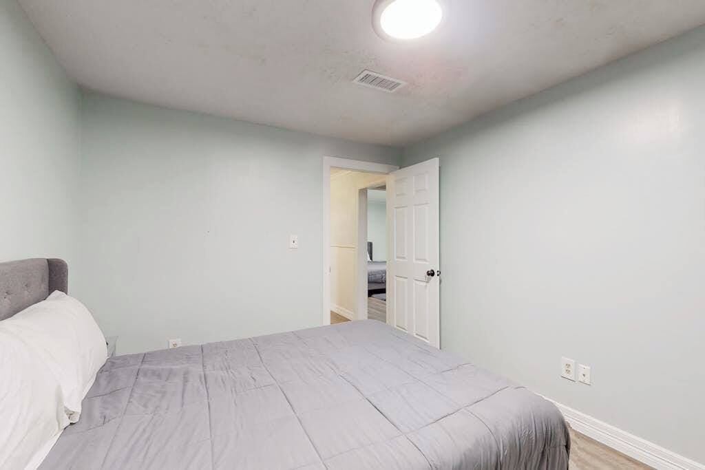 Photo of Bedroom in Porter