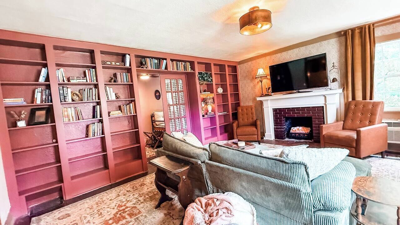 Photo of Livingroom in Kansas City