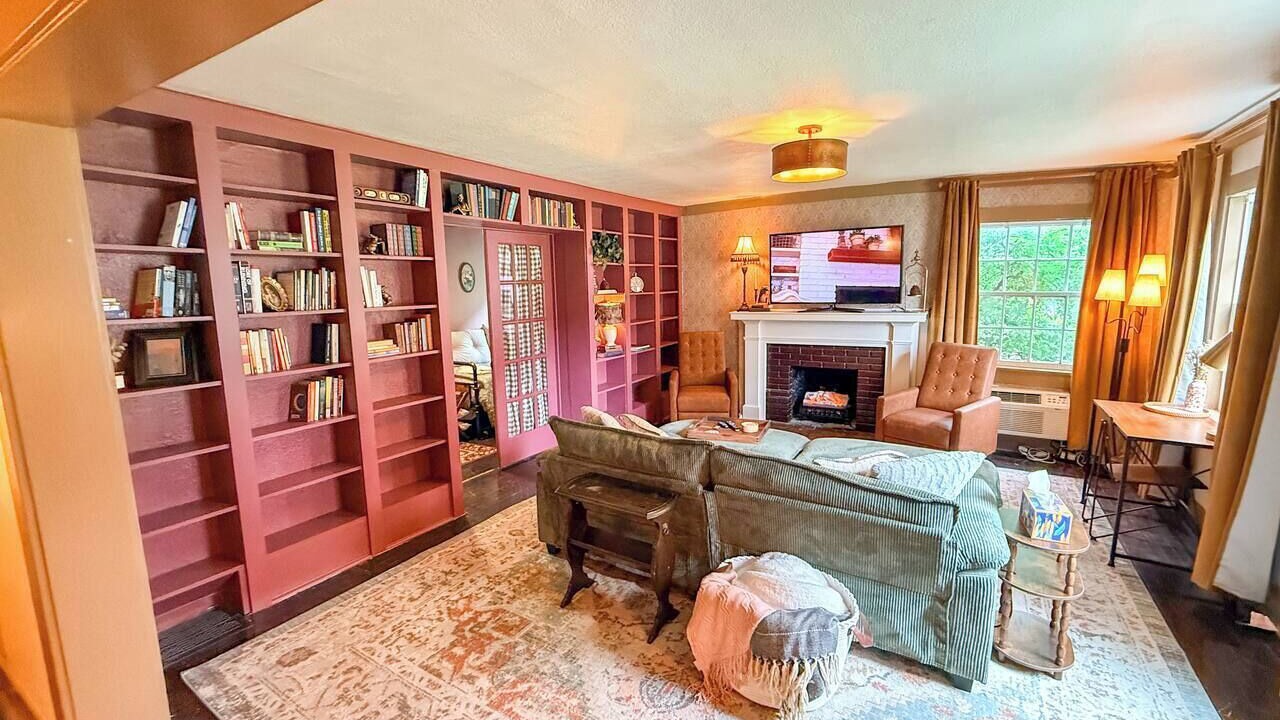 Photo of Livingroom in Kansas City