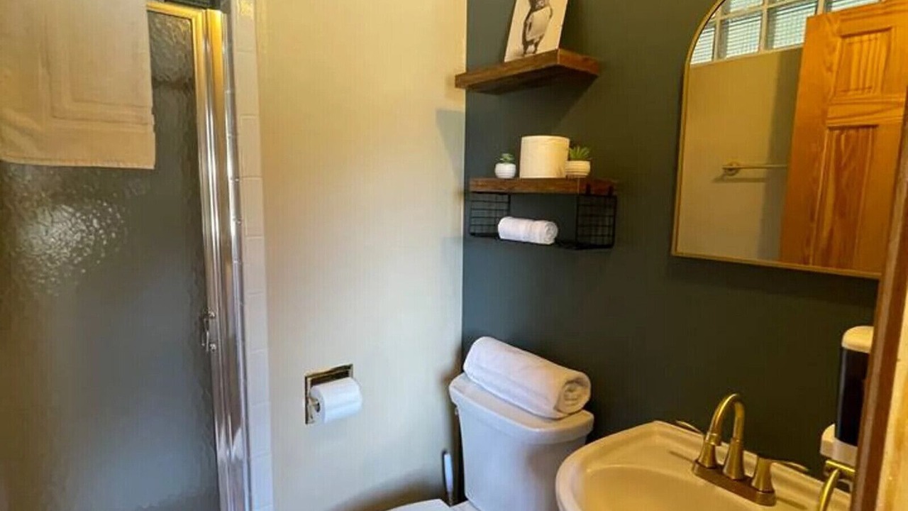 Photo of Bathroom in Twin Lakes