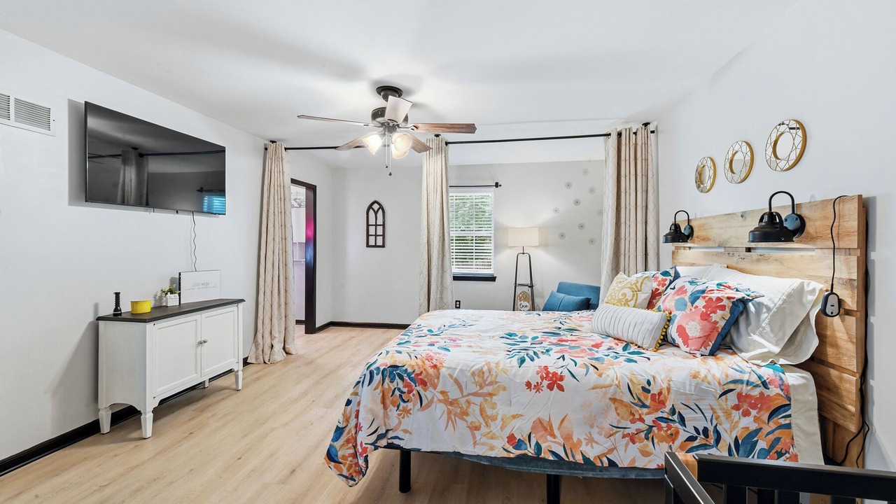 Photo of Bedroom in Waldron
