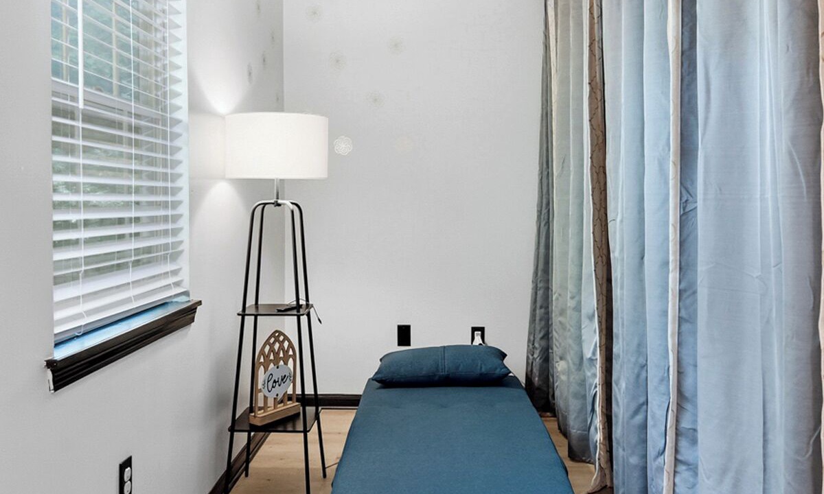 Photo of Bedroom in Waldron