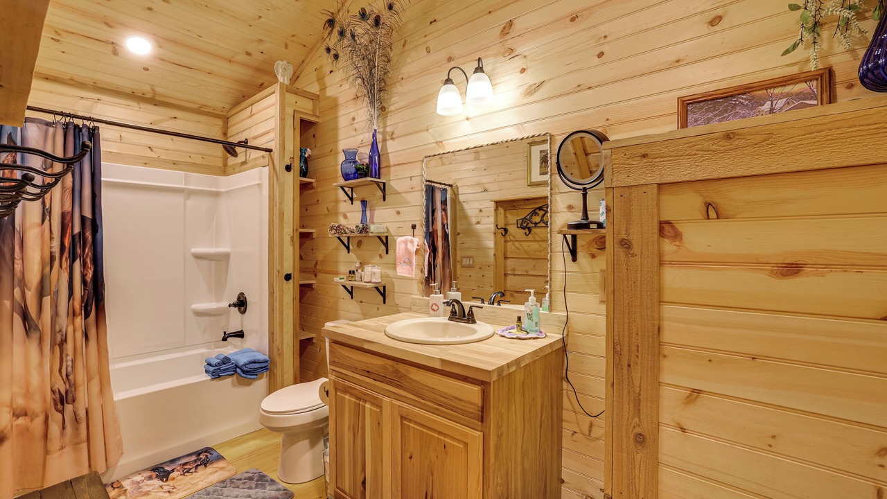 Photo of Bathroom in Harper