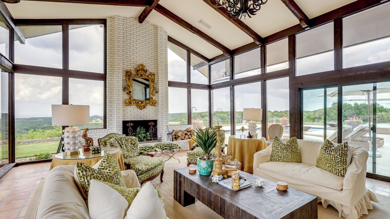 Photo of Livingroom in Paluxy