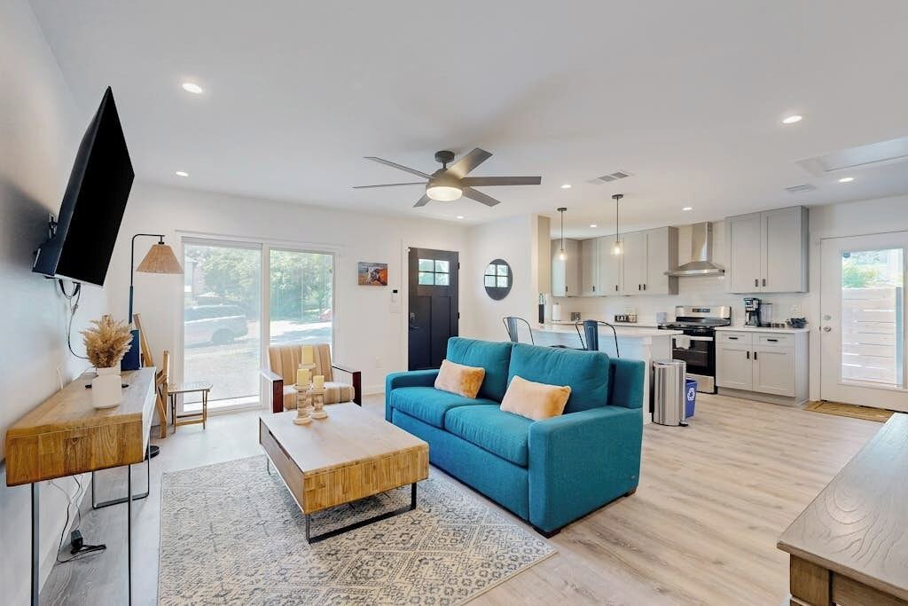Photo of Livingroom in North University