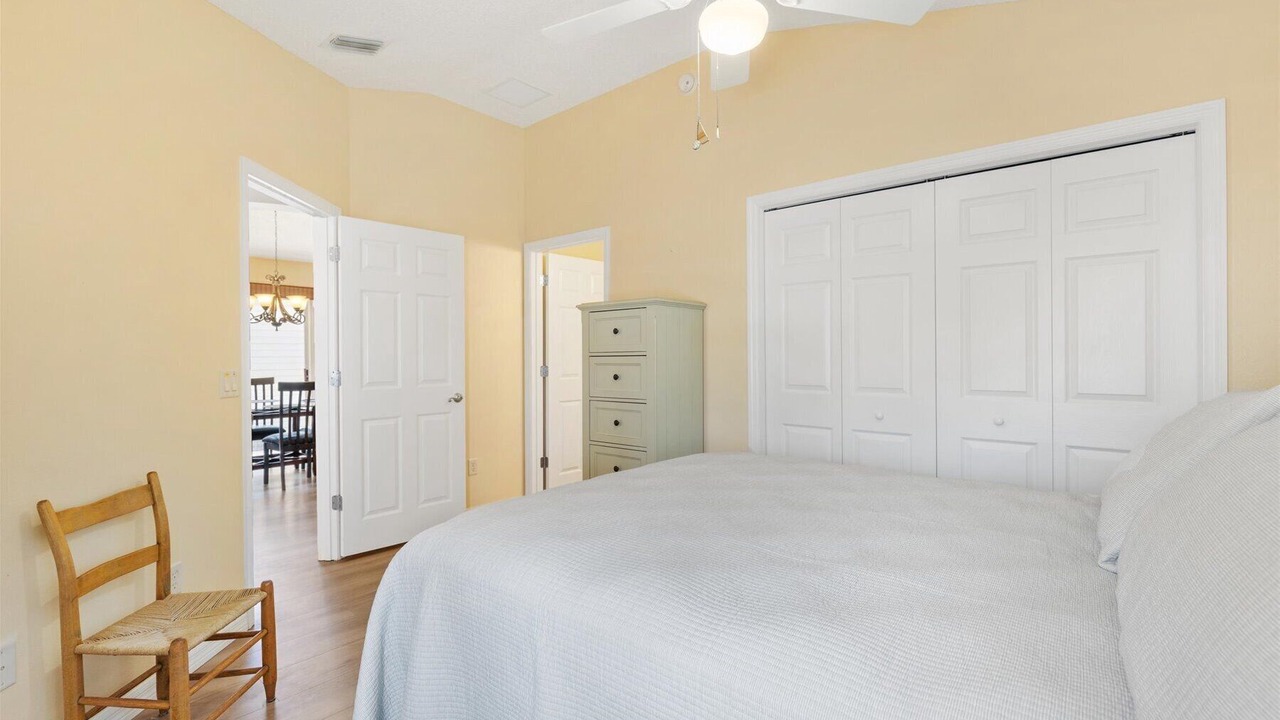 Photo of Bedroom in Duval
