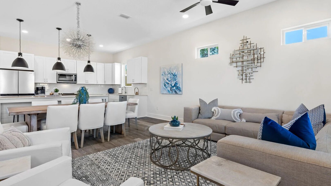 Photo of Livingroom in Kiska Beach