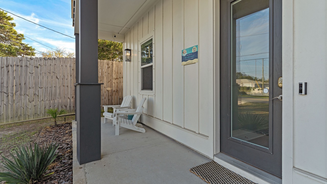 Photo of Patio Balcony in Kiska Beach