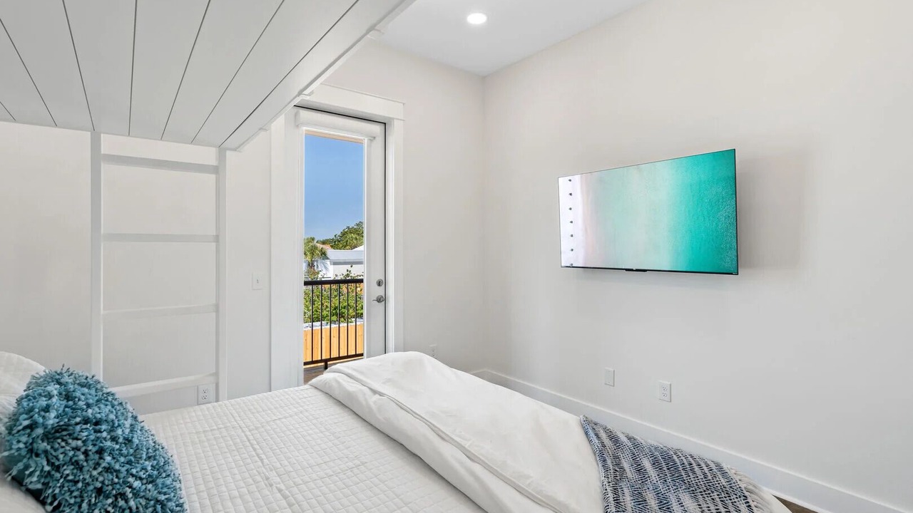 Photo of Bedroom in Kiska Beach