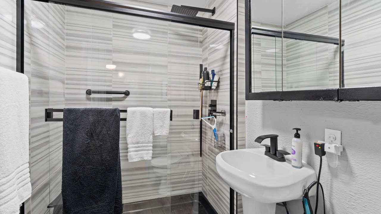 Photo of Bathroom in Columbus Park