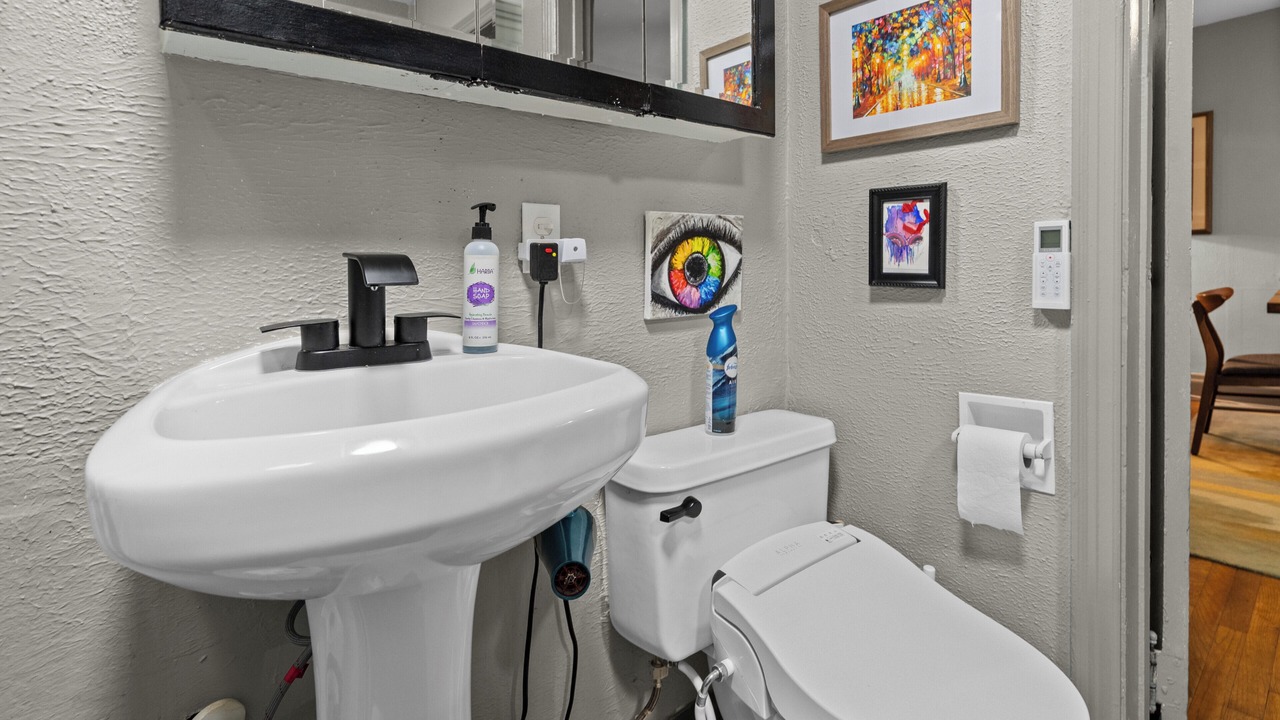 Photo of Bathroom in Columbus Park