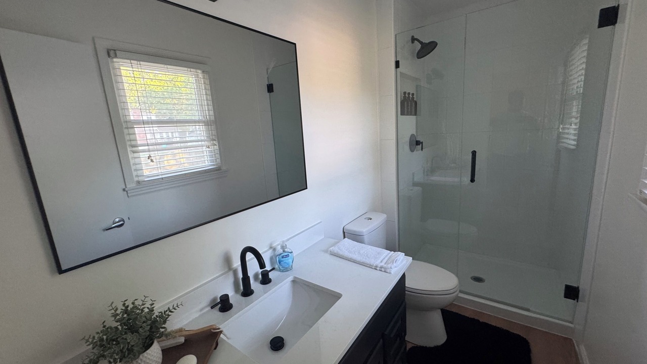 Photo of Bathroom in Grandview