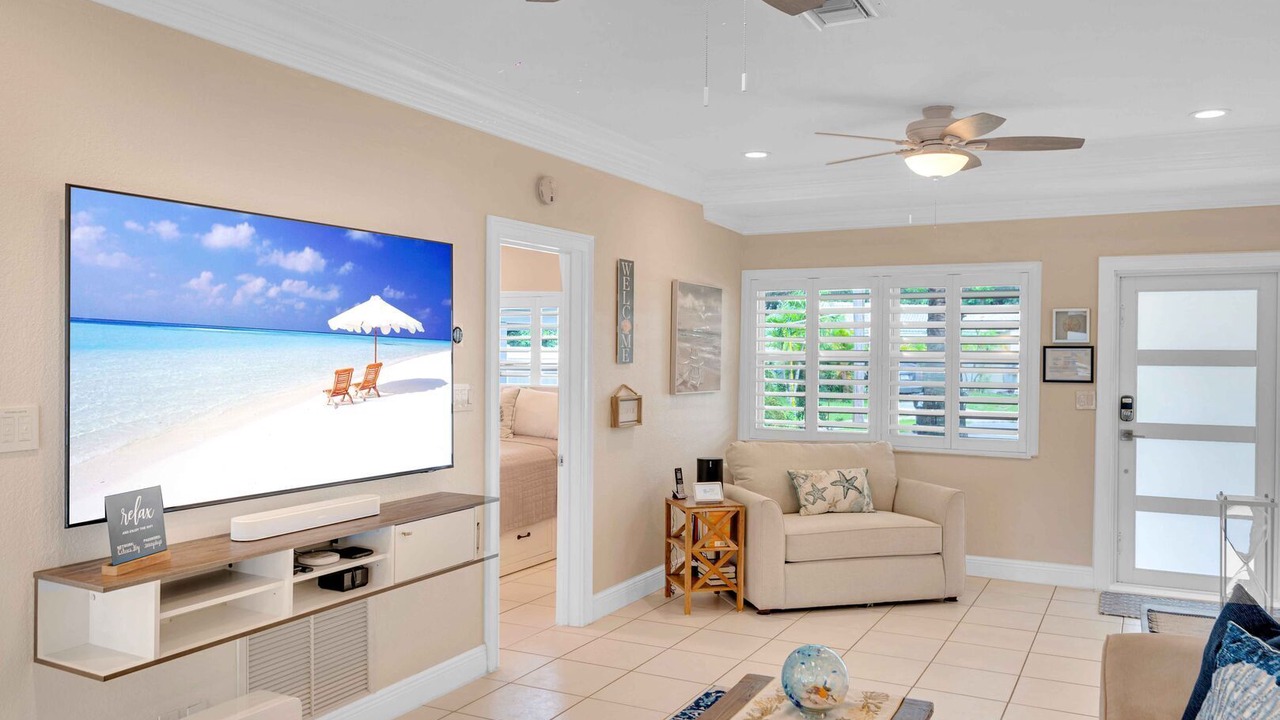 Photo of Livingroom in South New River Isles