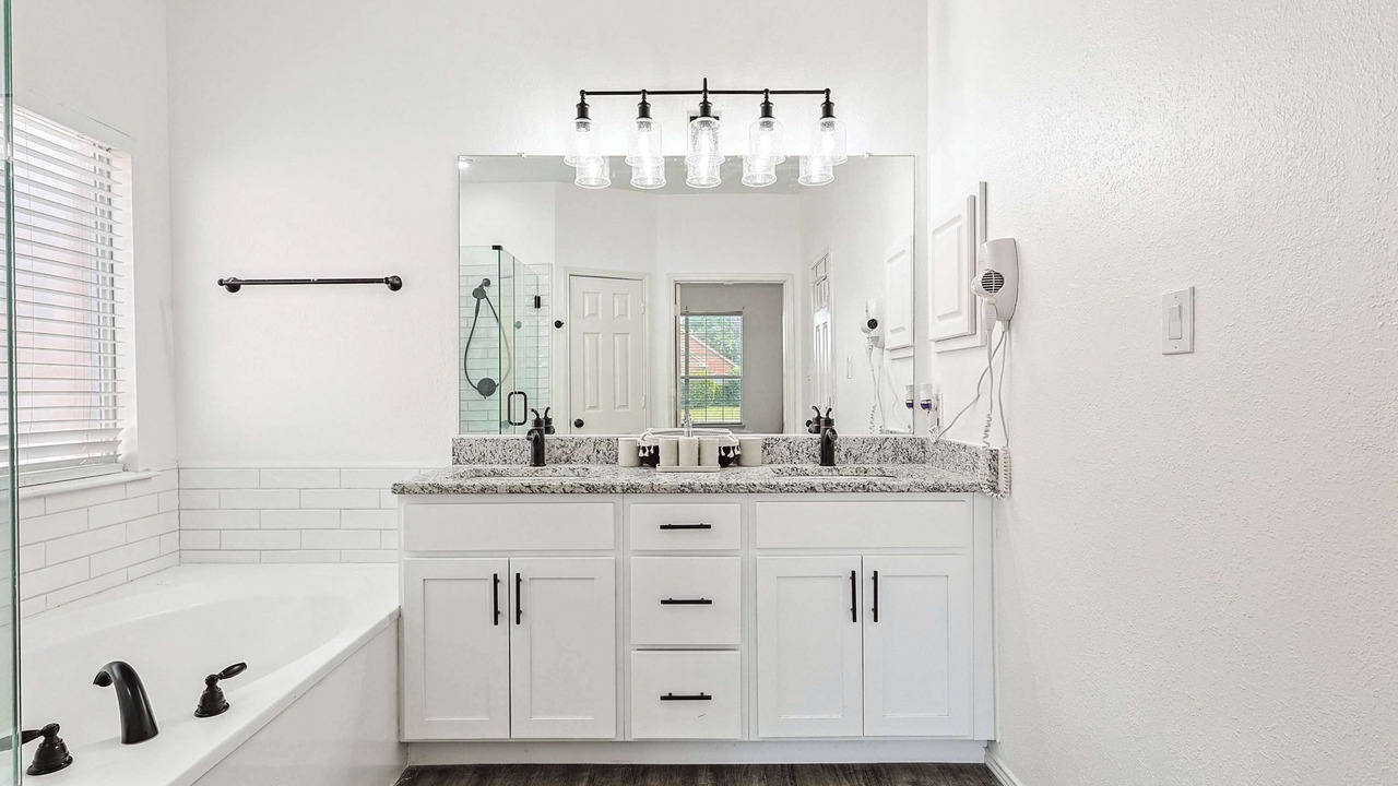 Photo of Bathroom in DeSoto