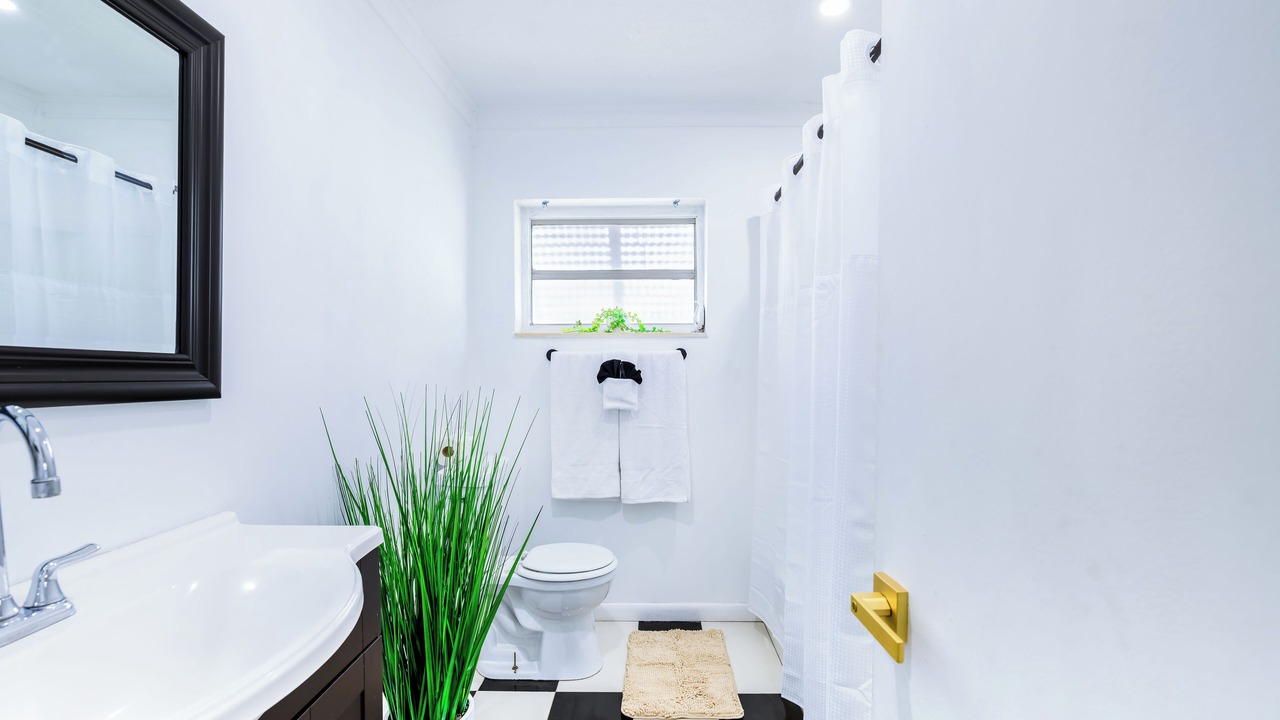 Photo of Bathroom in Pembroke Pines