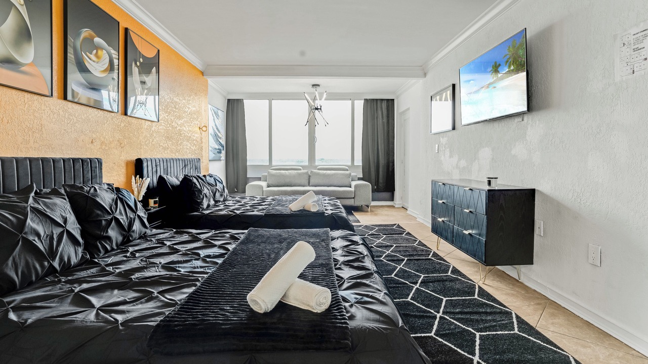 Photo of Bedroom in Galt Mile