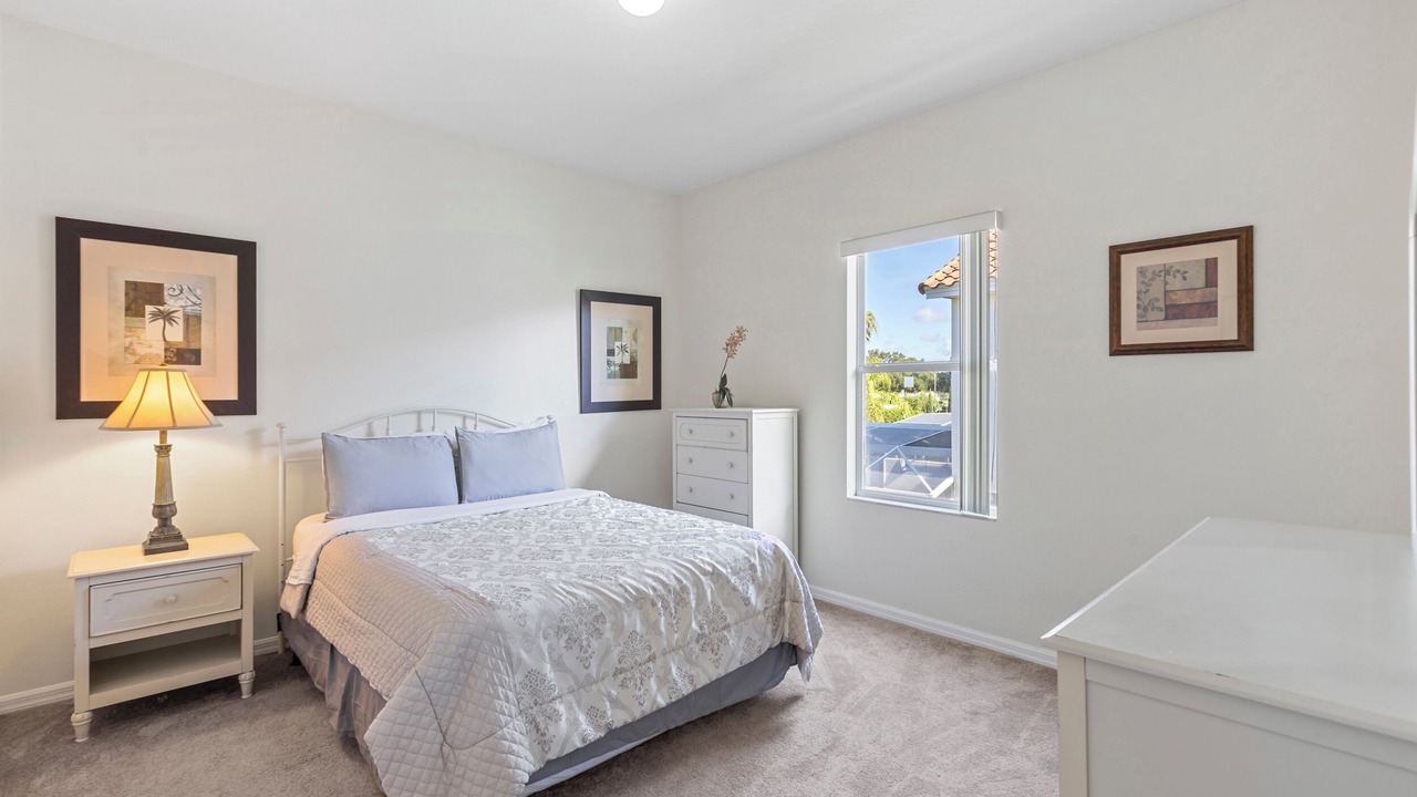 Photo of Bedroom in Tuscan Hills