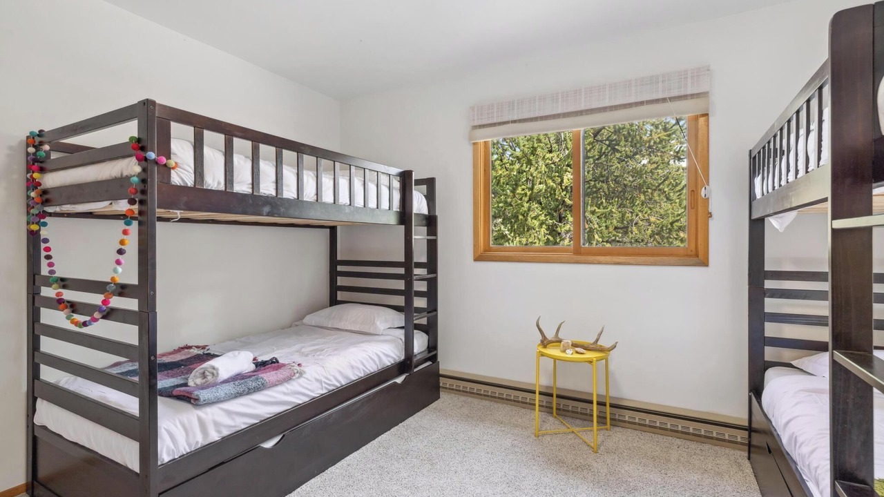 Photo of Bedroom in Stagetop