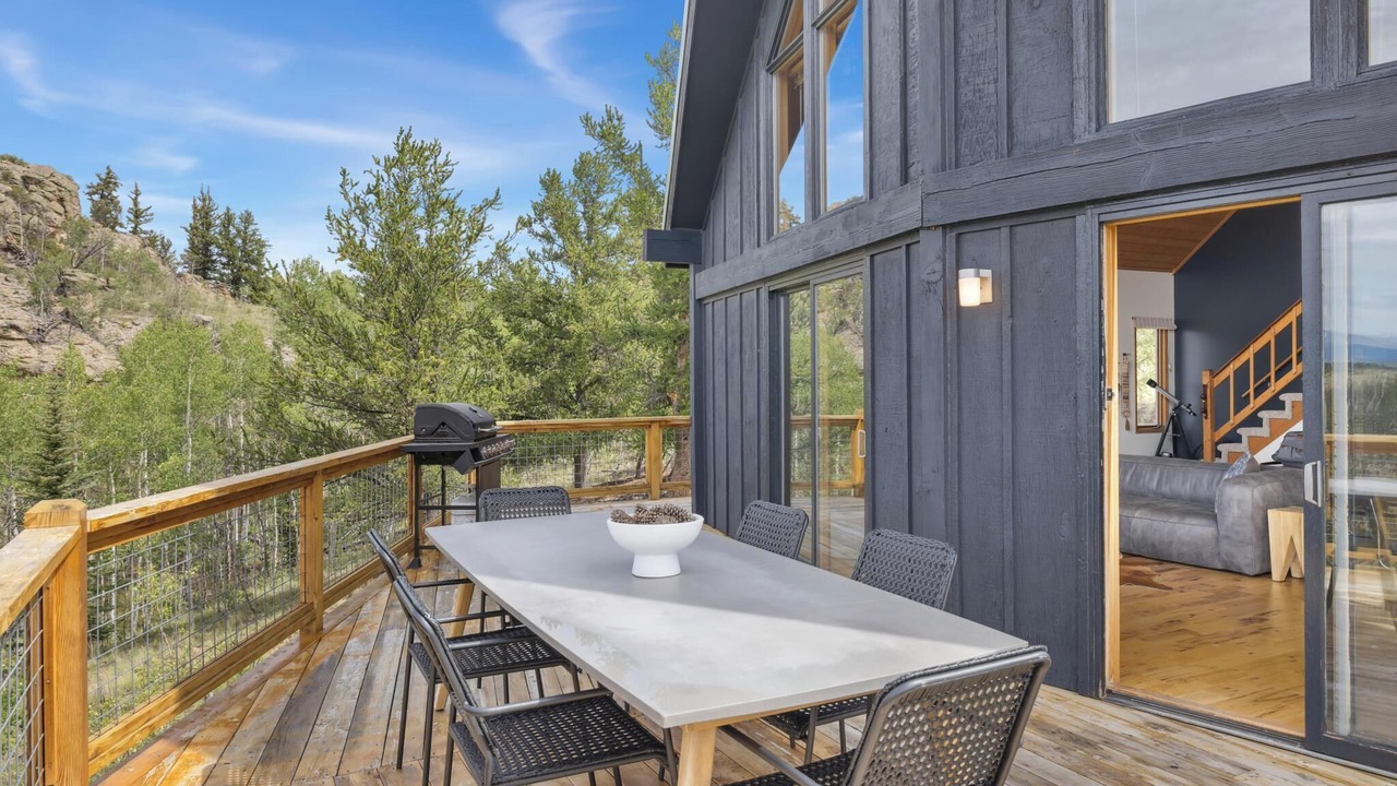 Photo of Outdoor in Stagetop