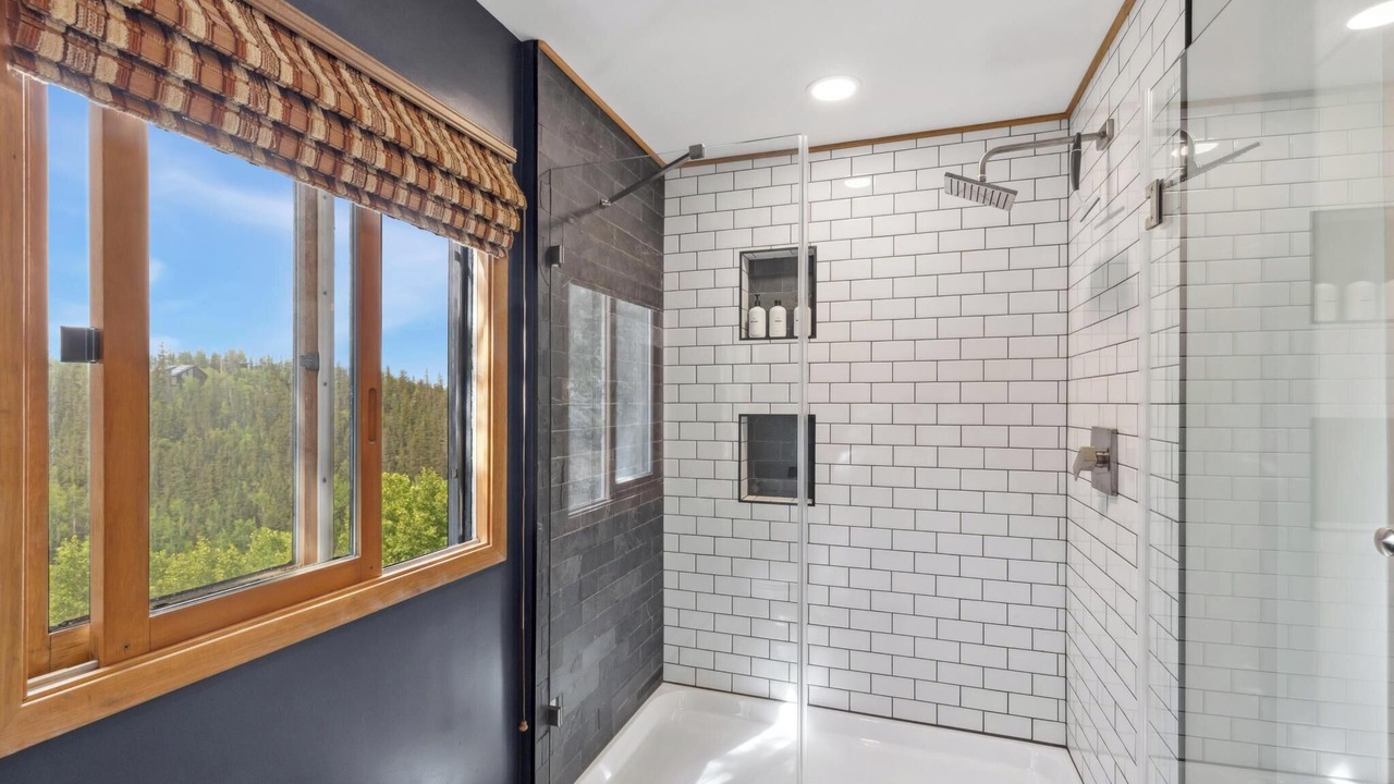 Photo of Bathroom in Stagetop