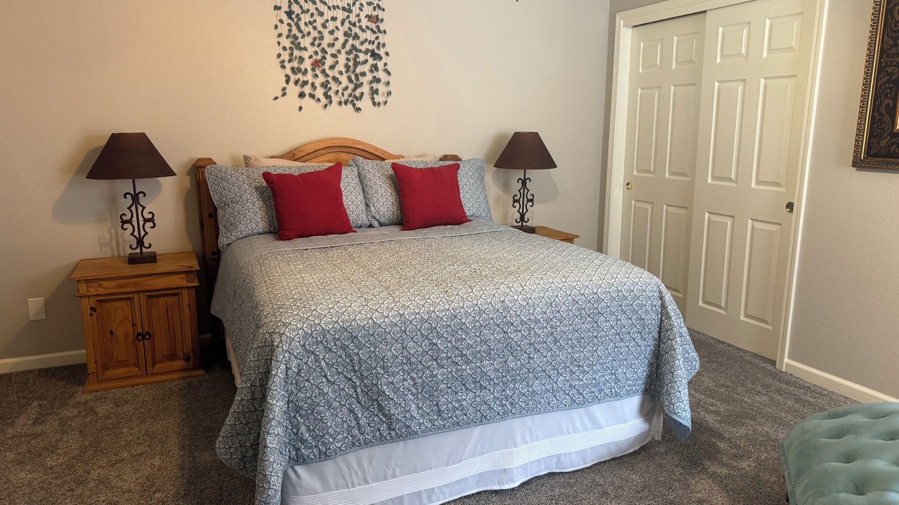 Photo of Bedroom in Corrales