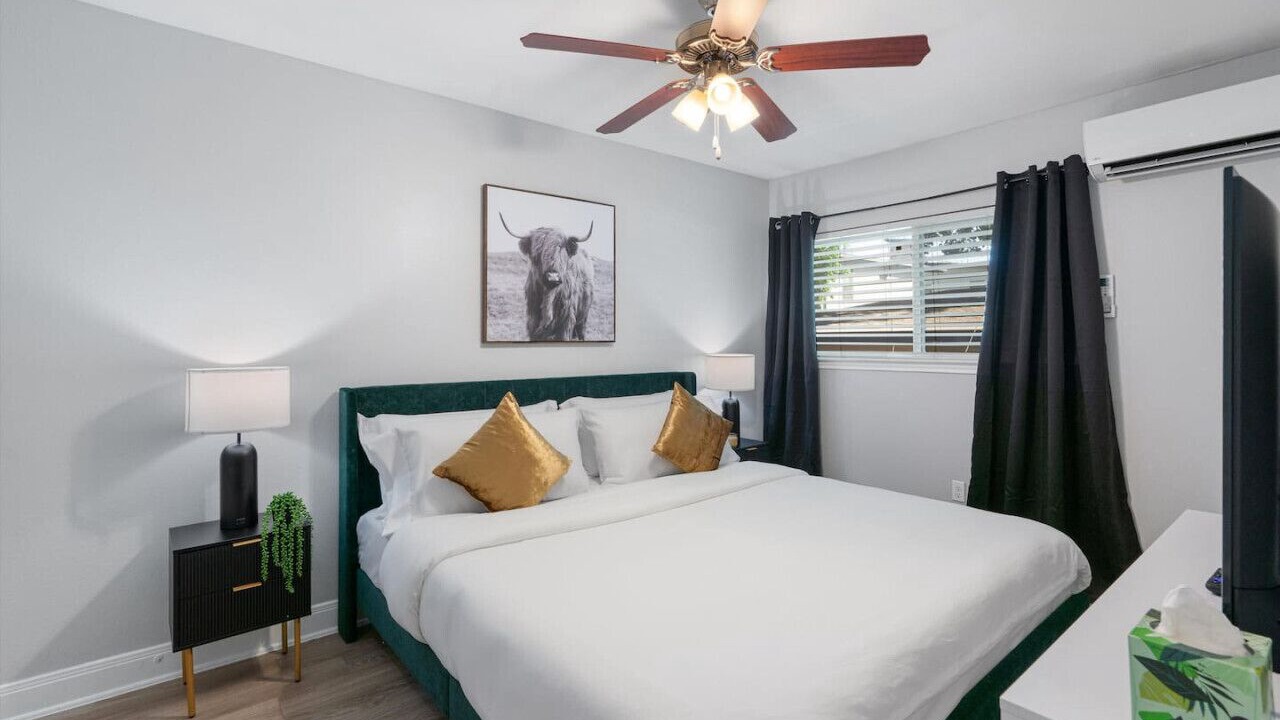 Photo of Bedroom in Hyde Park