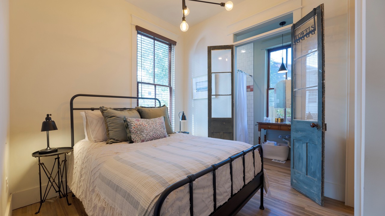 Photo of Bedroom in Galveston